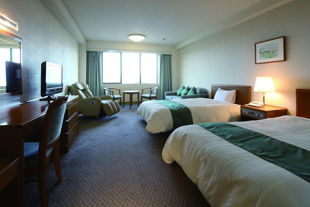 Royal Hotel Yatsugatake -From Apr2024 Grand Mercure Yatsugatake Resort & Spa Hokuto  Buitenkant foto