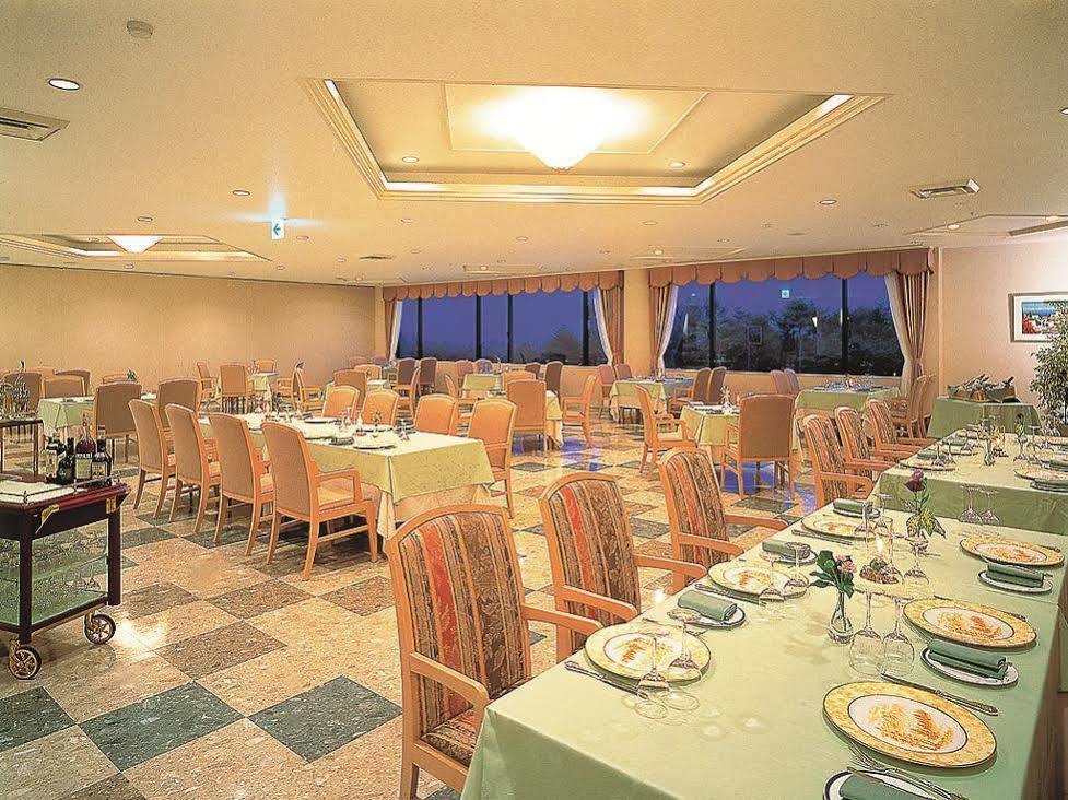 Royal Hotel Yatsugatake -From Apr2024 Grand Mercure Yatsugatake Resort & Spa Hokuto  Buitenkant foto