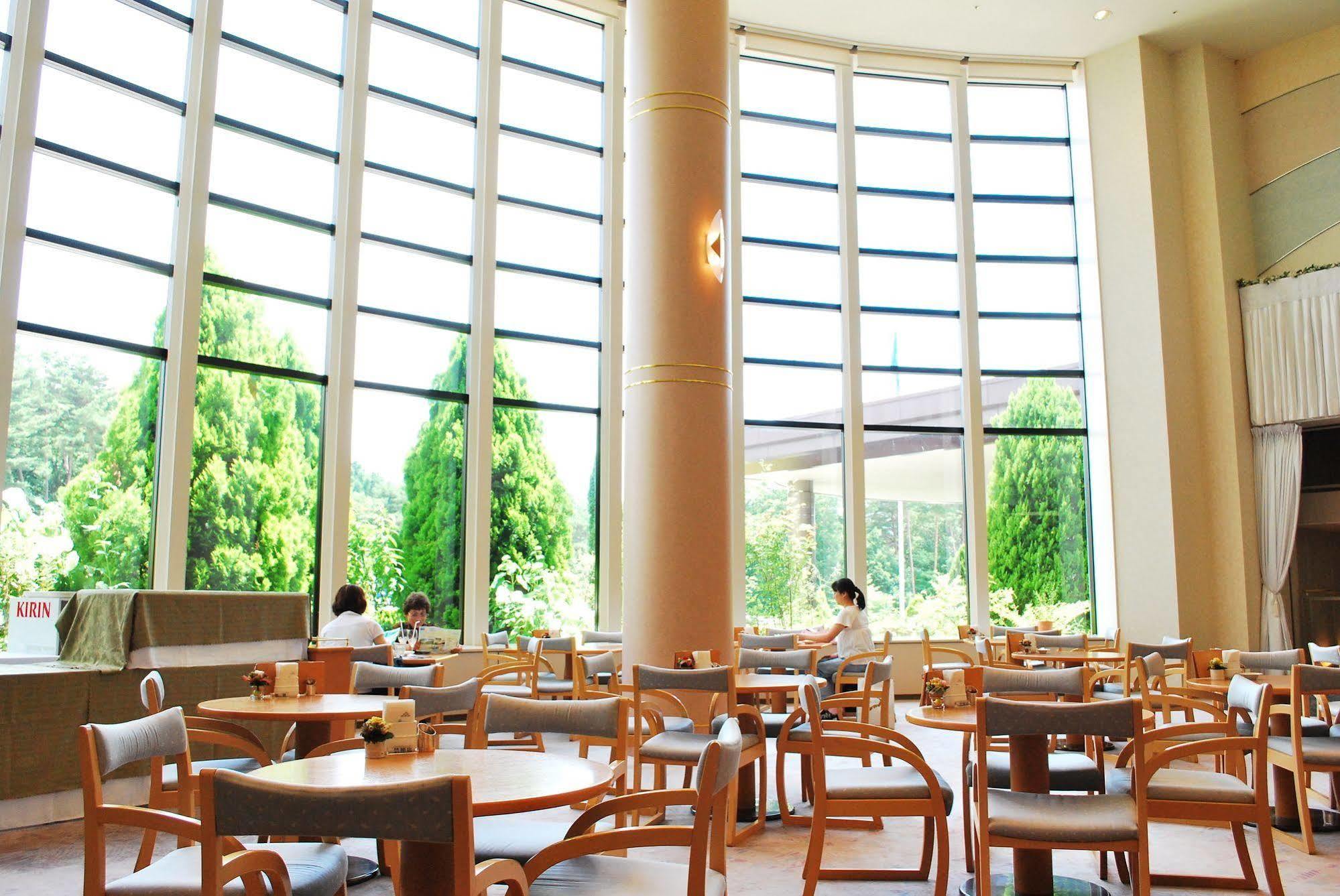 Royal Hotel Yatsugatake -From Apr2024 Grand Mercure Yatsugatake Resort & Spa Hokuto  Buitenkant foto